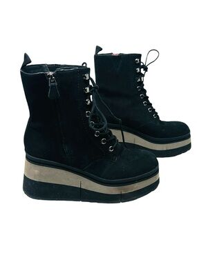 Naked feet burn out suede platform combat boot lace up size 7